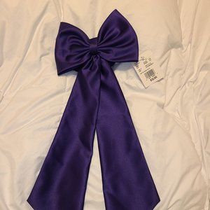 Bow for flower girl dress